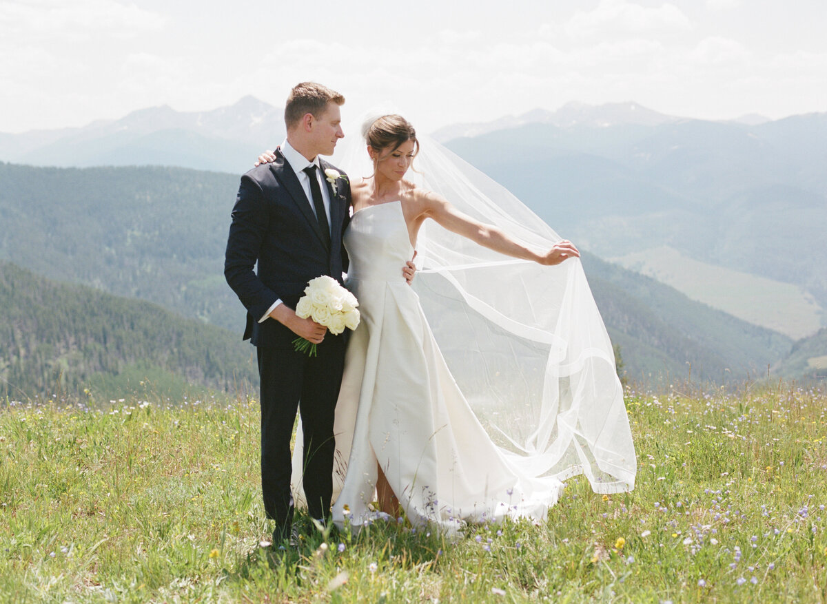 SophiaErikWeddingFilmHighlights-14