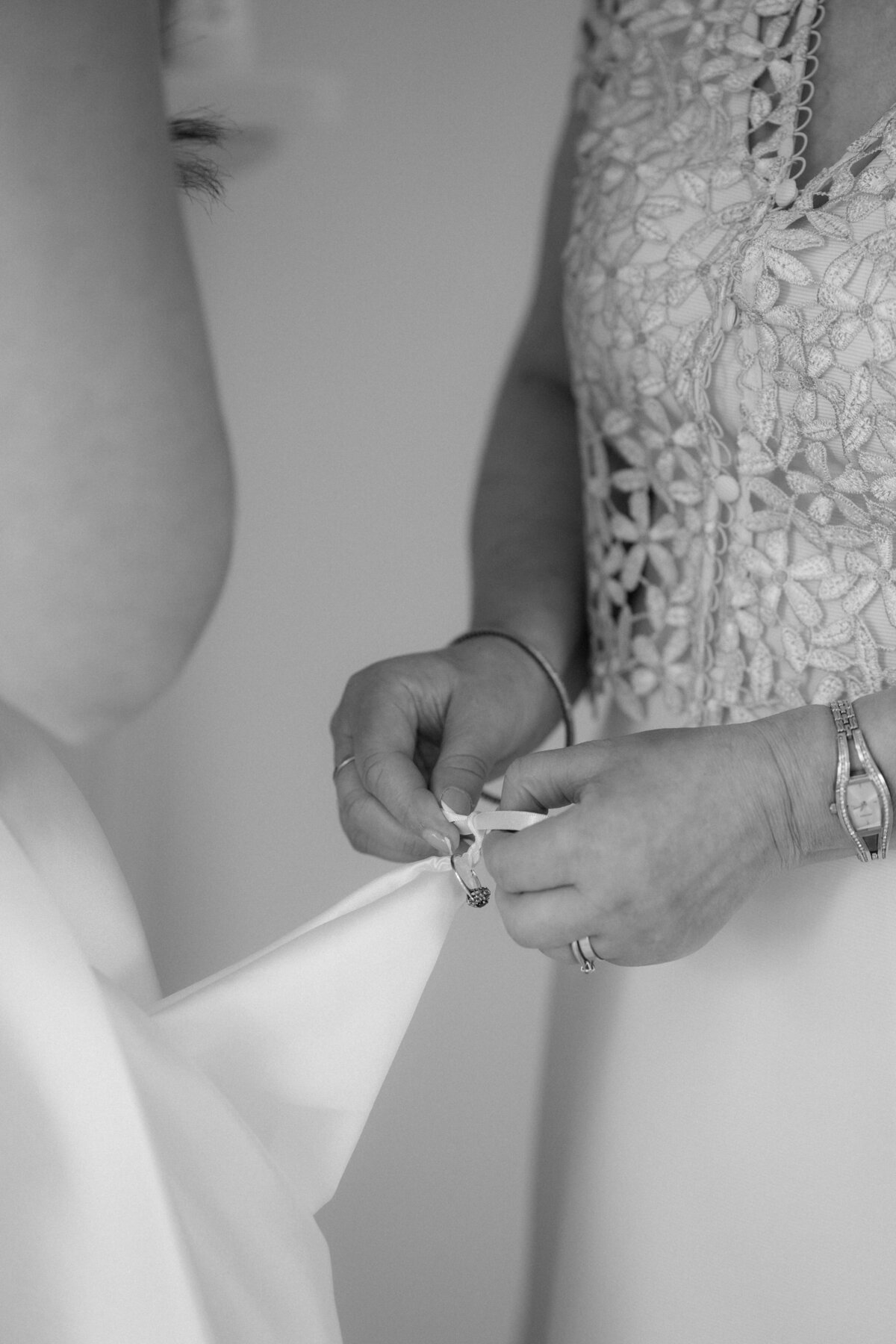 grace-dove-photography-eastington-park-wedding (40)