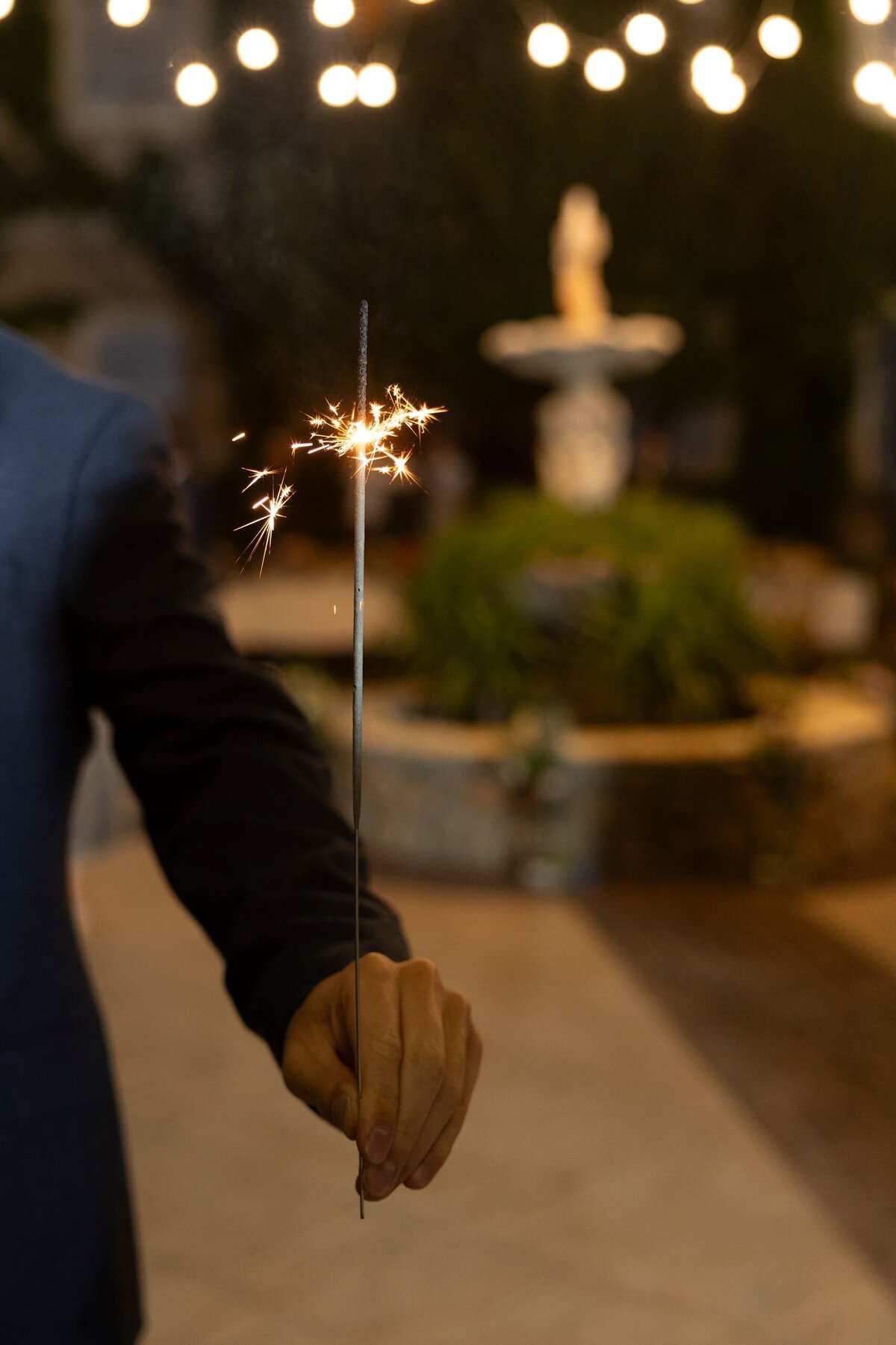 romantic-candlelight-wedding-france