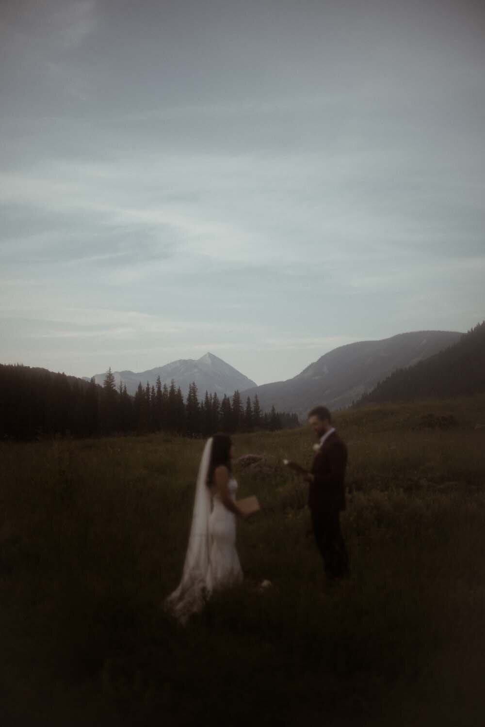 Joanne_Chris_Ceremony_KiKiCreates-18