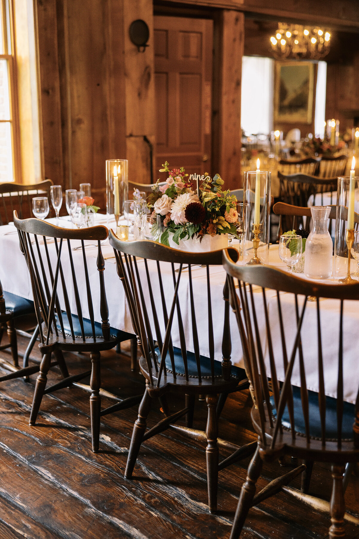 Rainy wedding day at outling lodge in stillwater minnesota  (6)