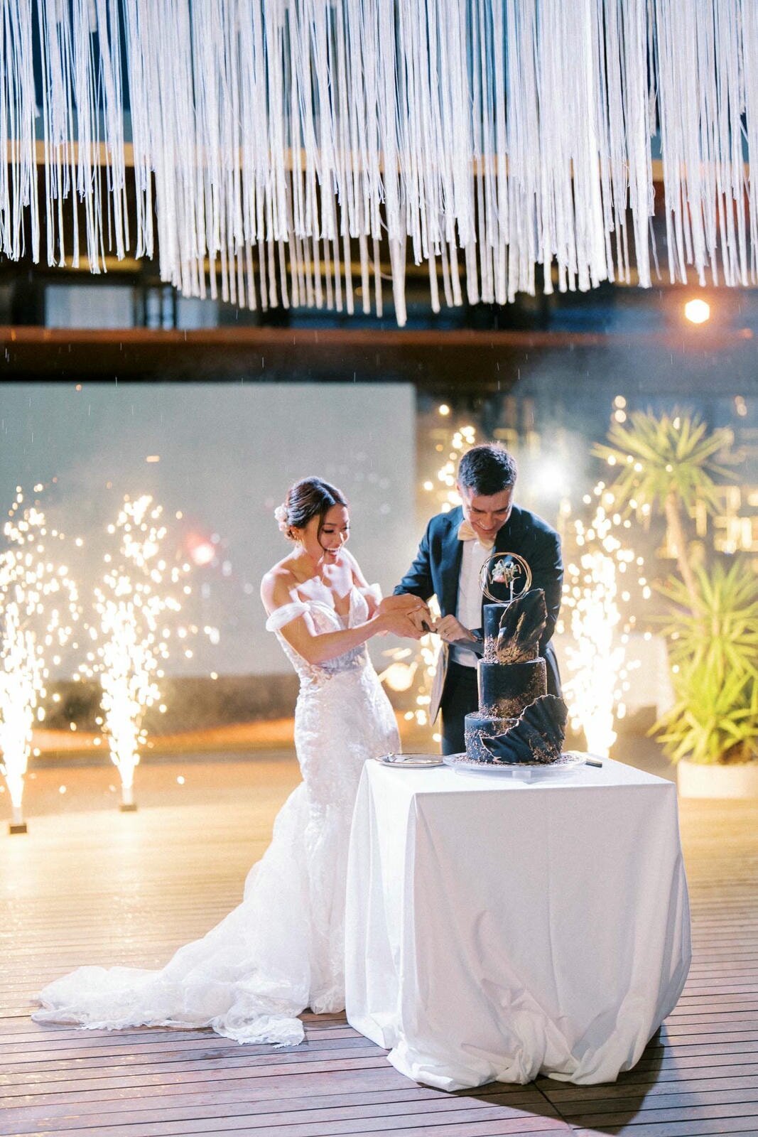 W7-Wedding-Photos-Emily-and-Michael-2024-05-26-2500px-1417