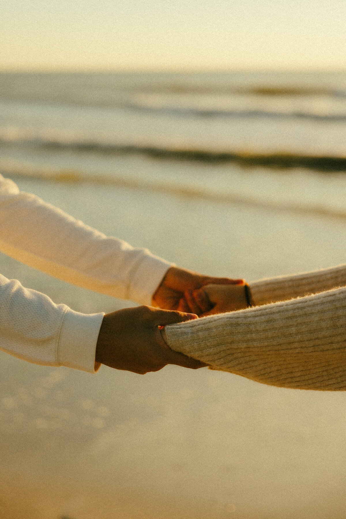 Brooke-John-Oasis-Beach-Honeymoon-Island-State-Park-engagement-session-maternity-session-couple-beach-Florida-sierra-does-photos-45