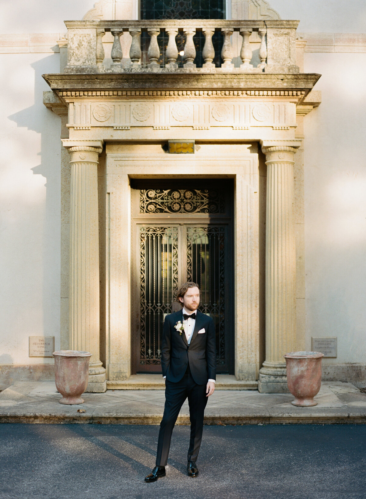 11-05-2022 Jackson & Audra Wedding at the Philbrook Museum Tulsa Wedding Photographer Laura Eddy-266