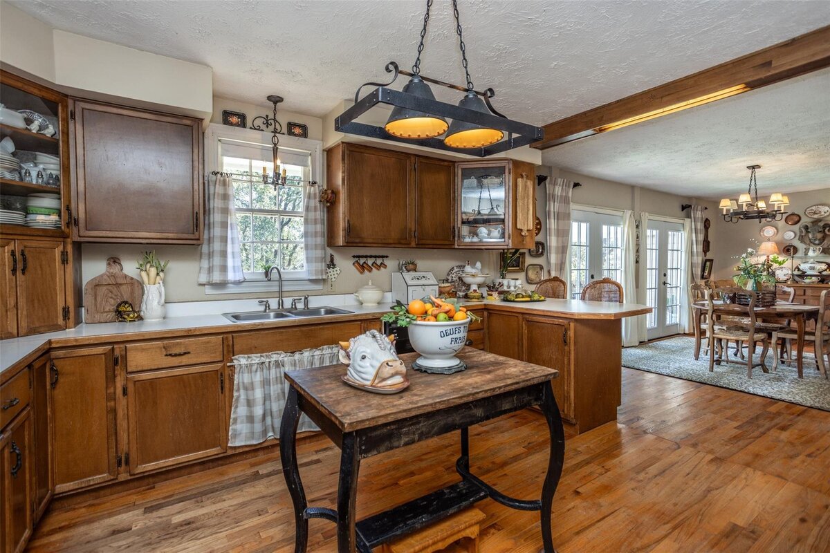 Home on 16 acres for sale in Collinsville, Texas 