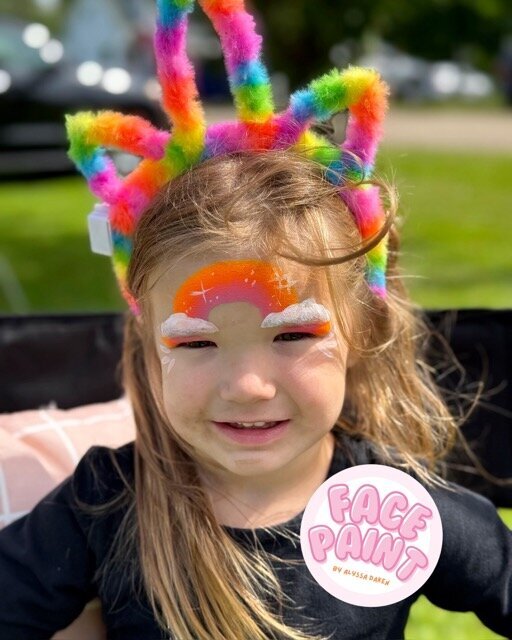 face-painting-by-alyssa-daken-girls-rainbow-eyeshadow-face-paint-design