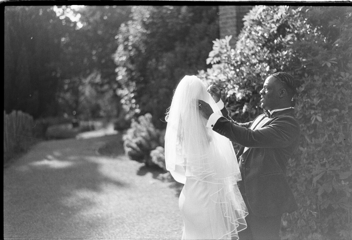 London-film-wedding-photography00113
