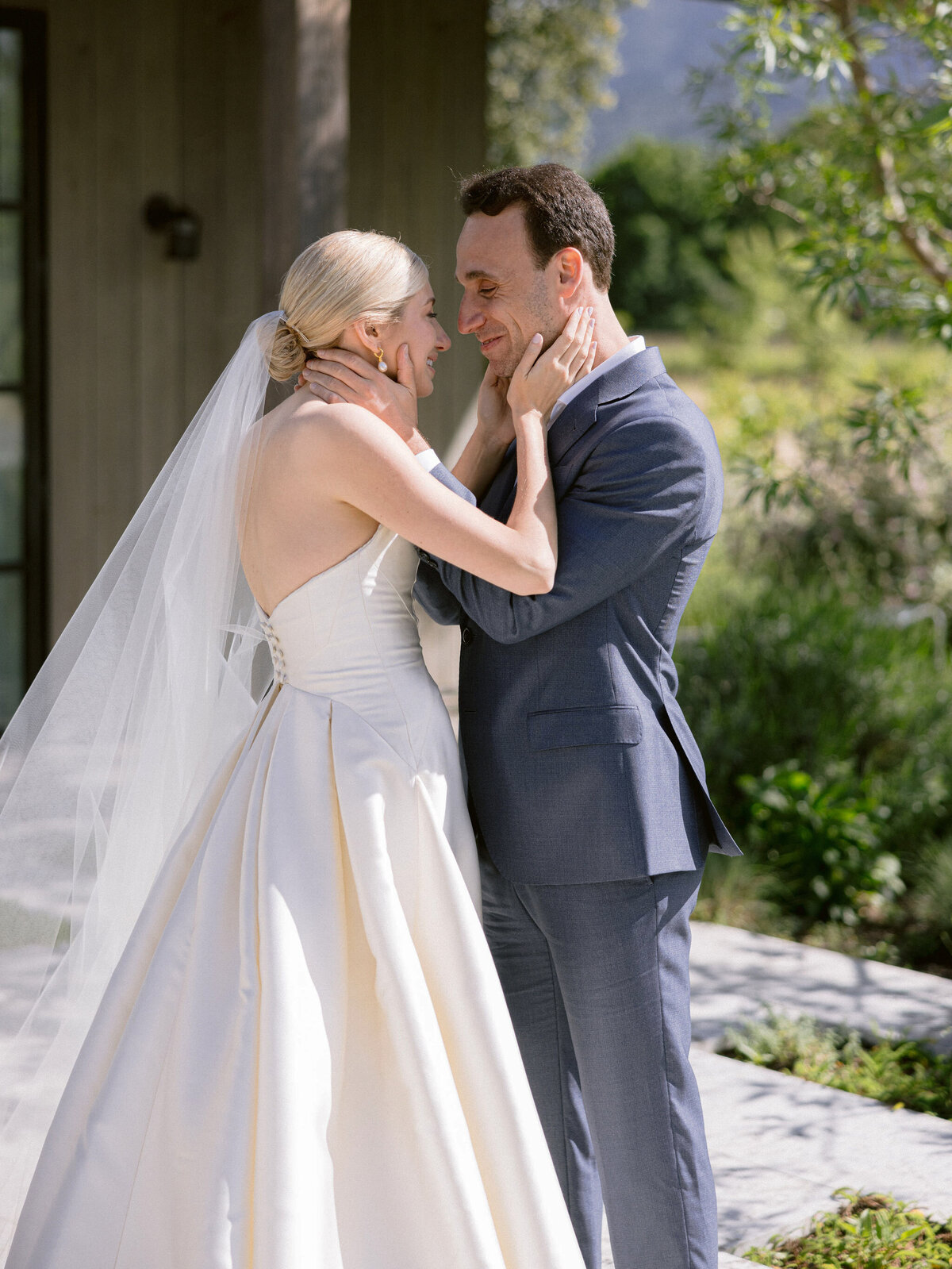 larissa-cleveland-photographer-napa-california-wine-country-wedding-private-estate-013