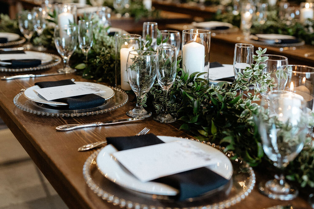 Greenery tablescape | Bella Fleur