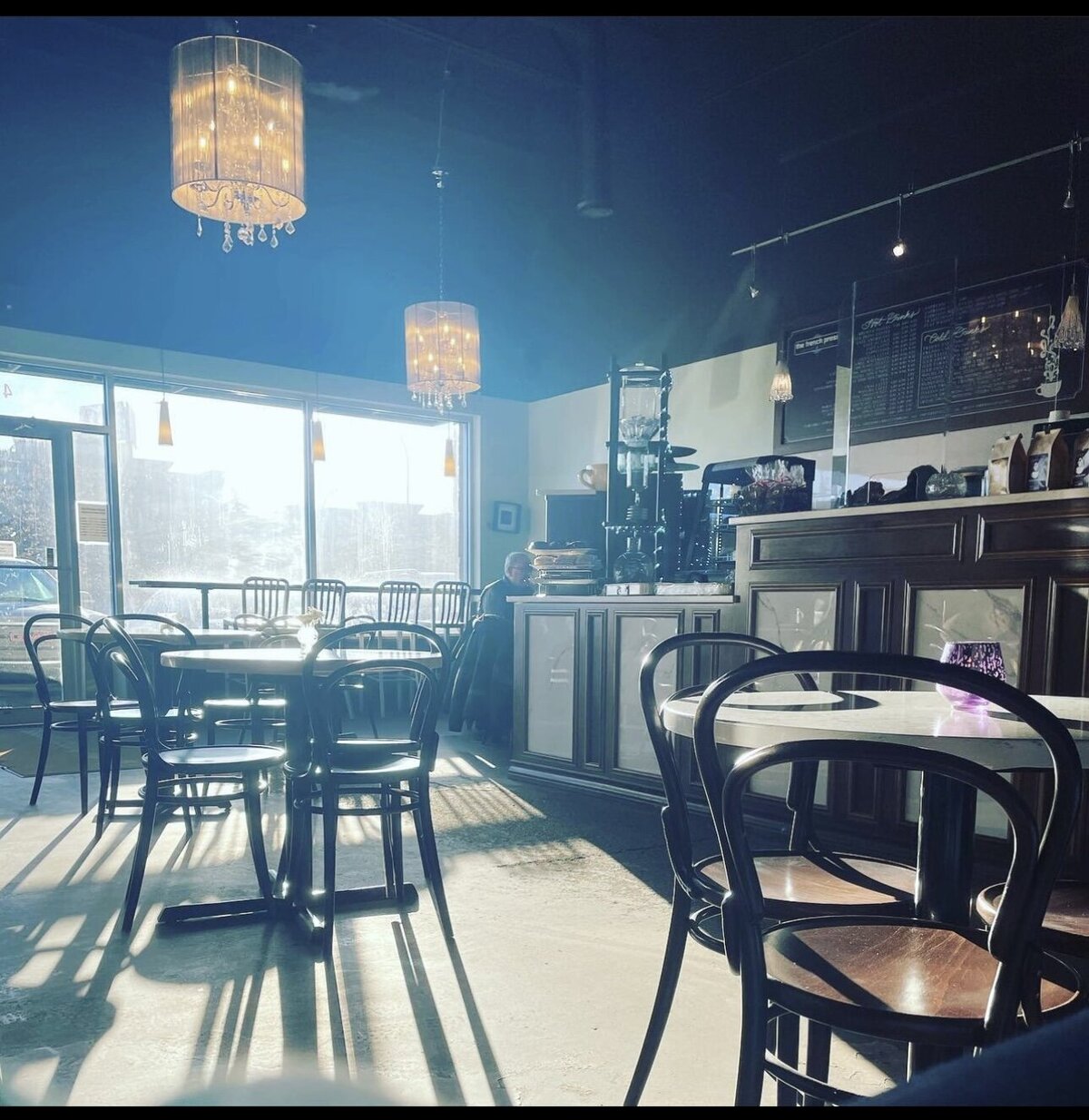 regina-coffee-and-desserts