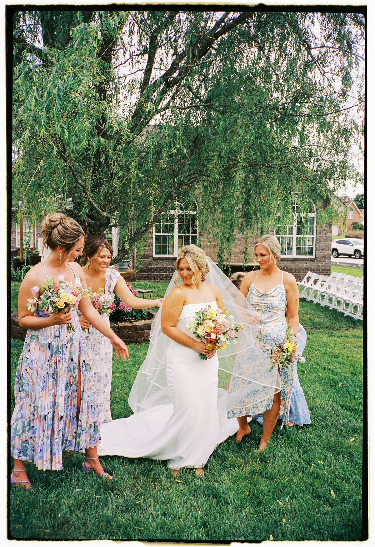 SM_7011_Portra 400_114817-R1-036-16A