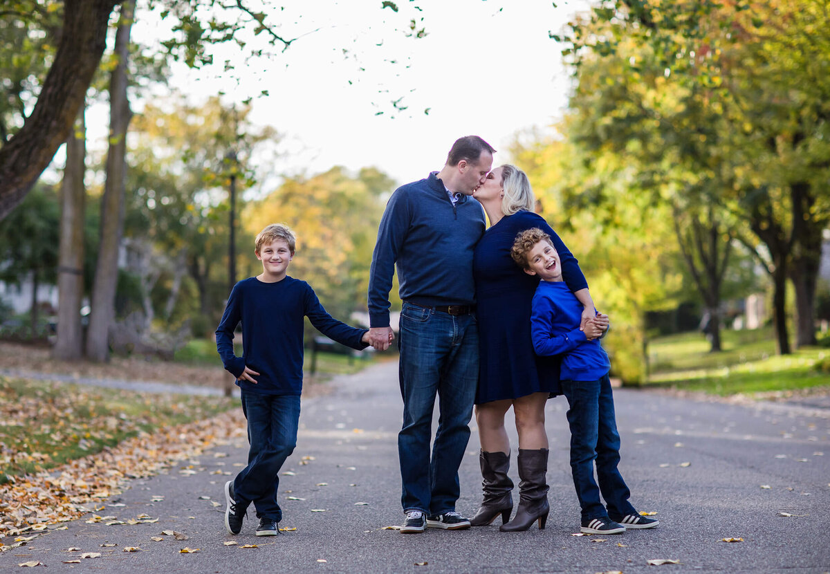 Edina Family Photographer I Megan Norman Photography