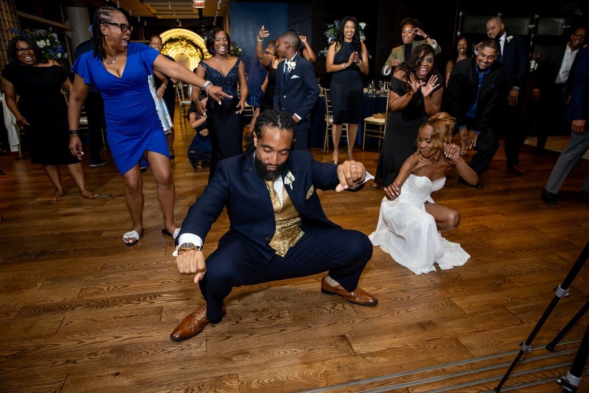 summer - intimate - wedding - theWit -chicago