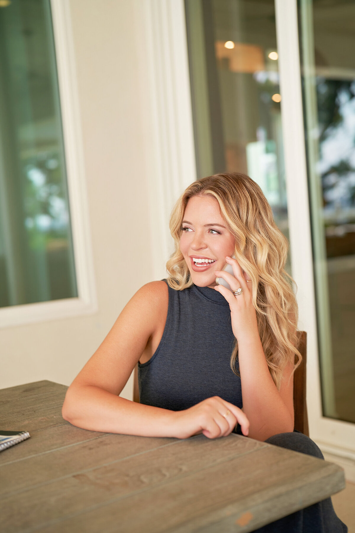 jacksonville-photographer-personal-branding-by-tori-stauffer-luxury-real-estate-lifestyle-outdoor