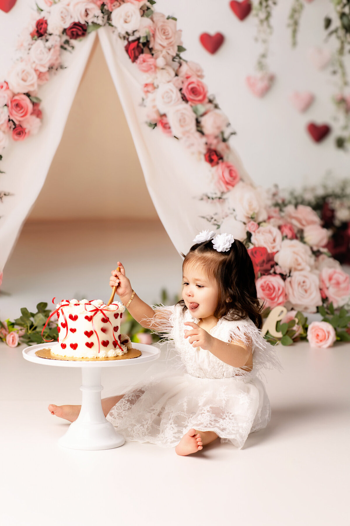 best cake smash photographer near me, NW Arkansas cake smash photography, baby photographer near me, NW Arkansas milestone sessions
