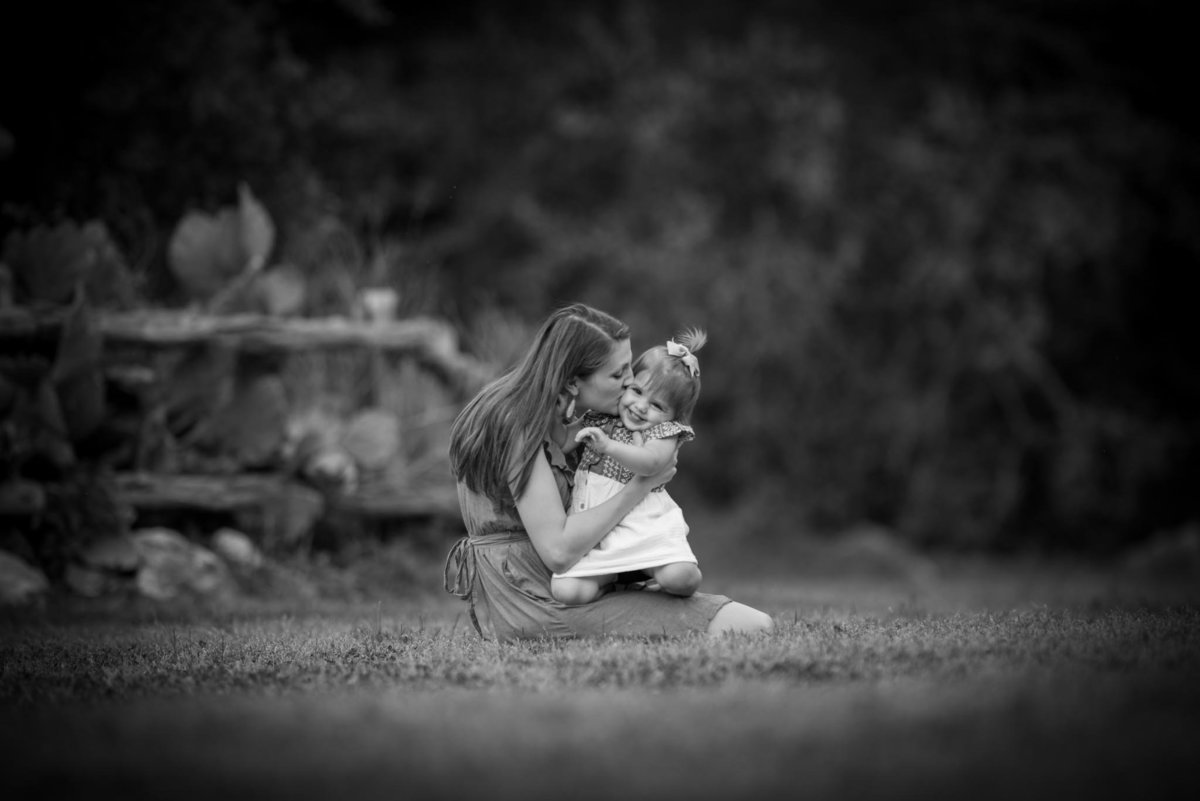 03-28-19-chelsea-family-portraits-D800-0159