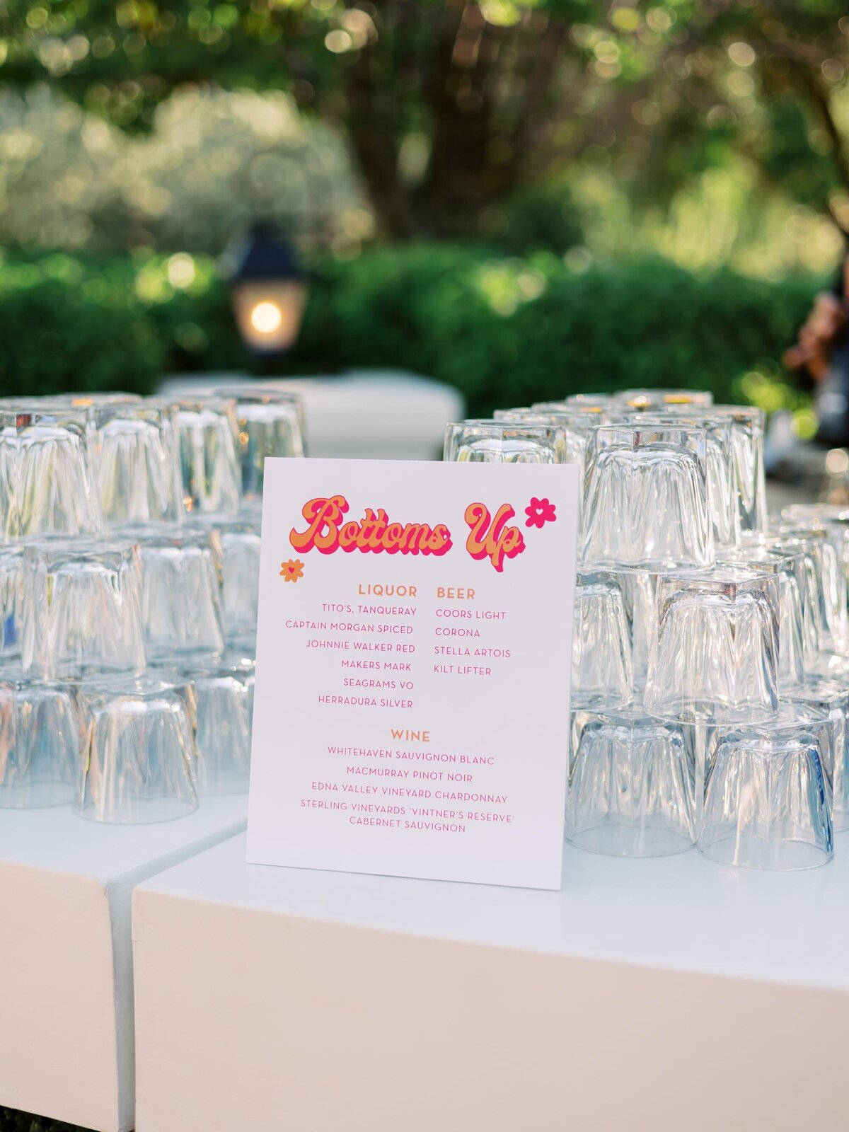 retro-wedding-bar-menu-daisy-bottoms-up