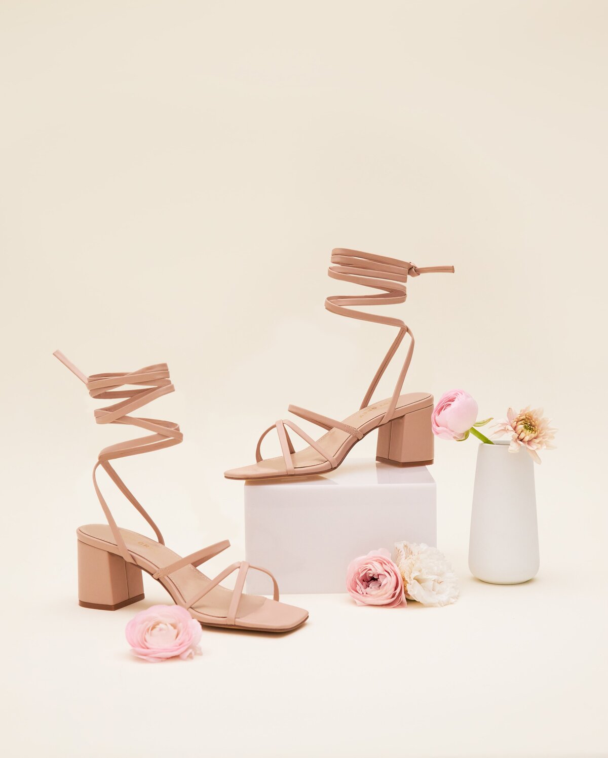 rocky_nude_blush_bridesmaid_shoes_flat_lay_01_rt-min