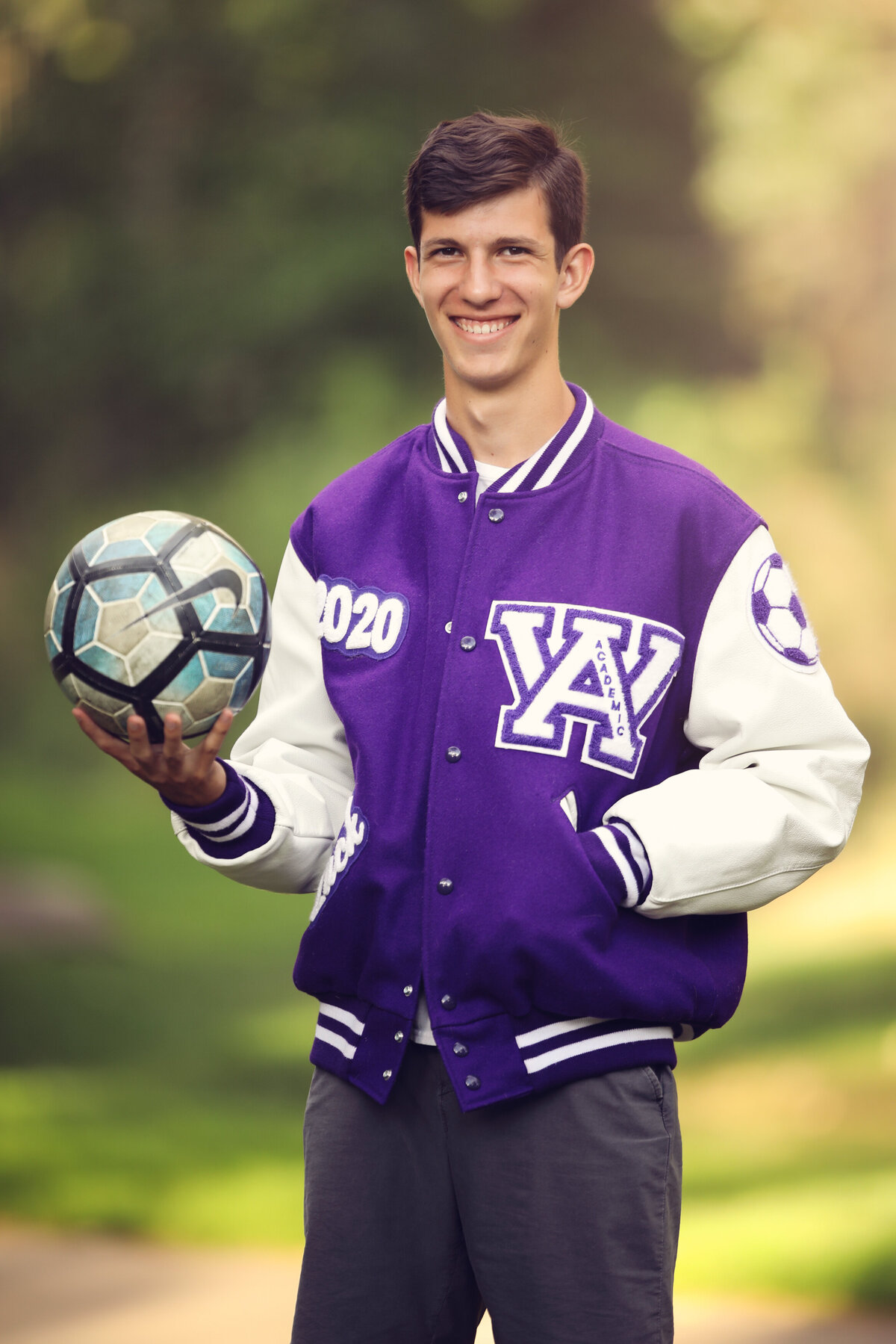 Arvada-Colorado-High-School-Senior-Portraits-Photographer-Photography-Yvonne-Min-Sunset-Nature-Outside-Natural-Light-Soccer-Boys-Park-Horizon-Mountain-Range-1051