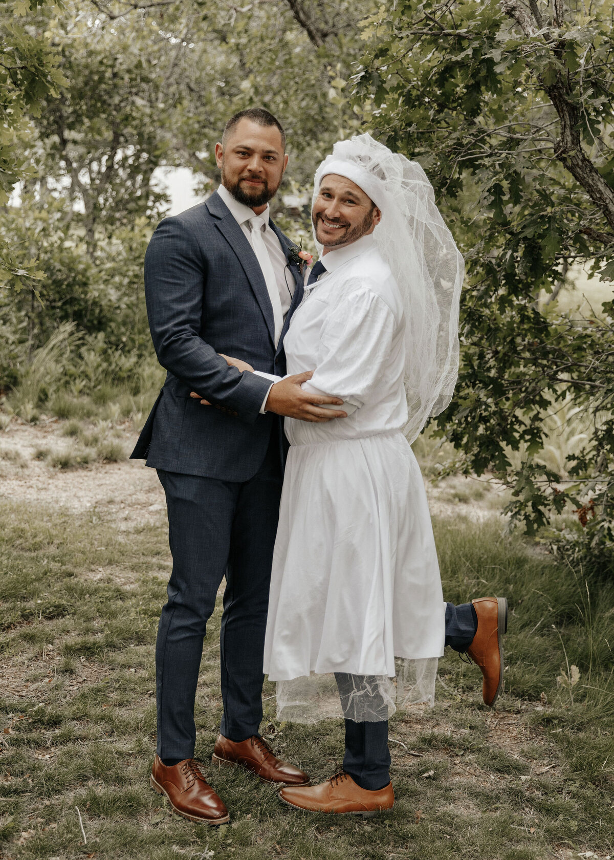 Amberlyn&Ben-GettingReady-84