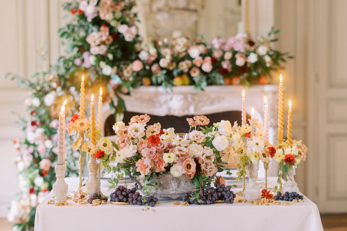 Maïlys Fortune Photography Husband Wife Wedding Weddings Photography France Switzerland Italy Timeless Dreamy Imagery Bilingual French English Destination Weddings Destination Wedding Provence French Riviera Paris Lake Como Tuscany116