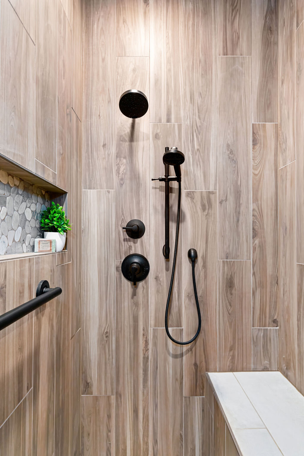 wood-look-shower-tile