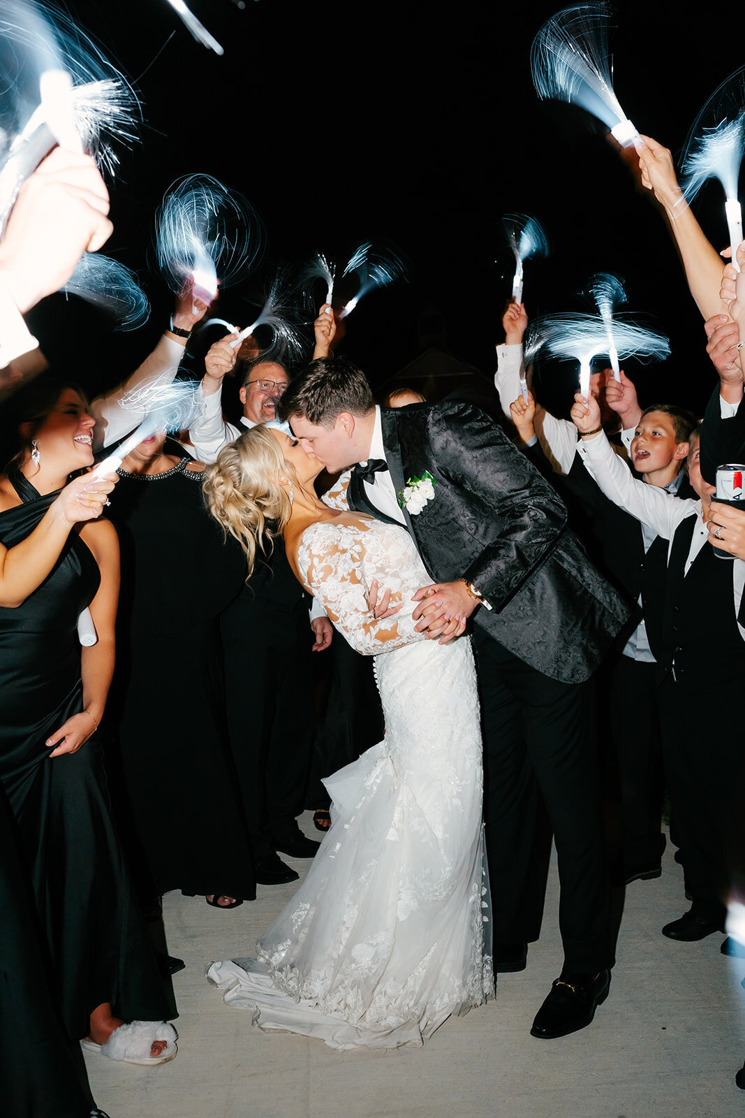kidd-wedding-glenn-royal-barn-port-austin-michigan-1466
