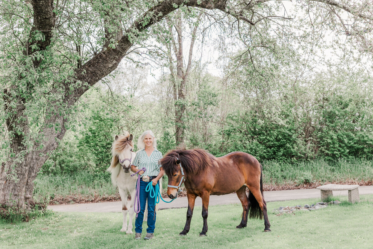 brittany-graf-photography-suzy-graf-jasmine-plane-ct-farm-life-62