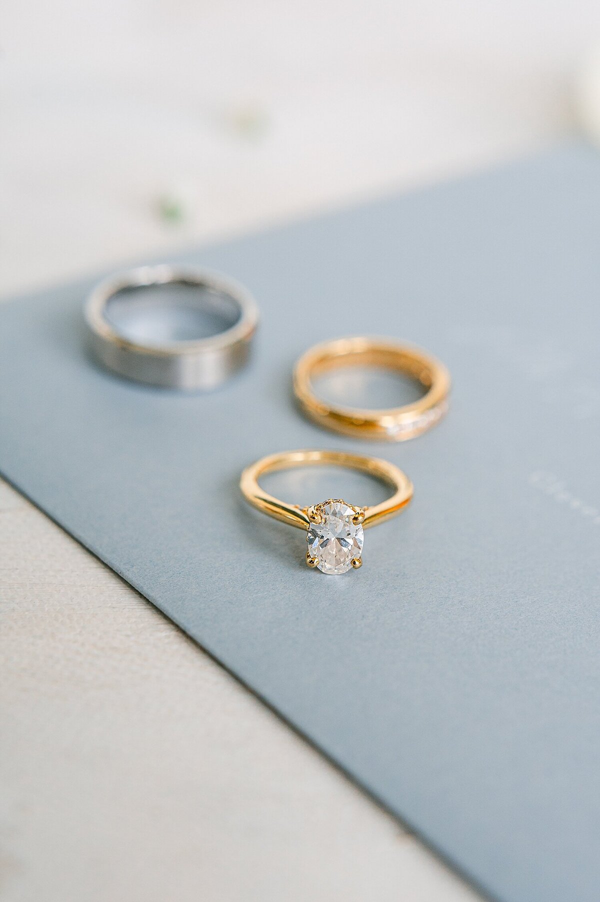 AlexisLunsfordElegantweddingfeaturedonStyleMePretty_0002