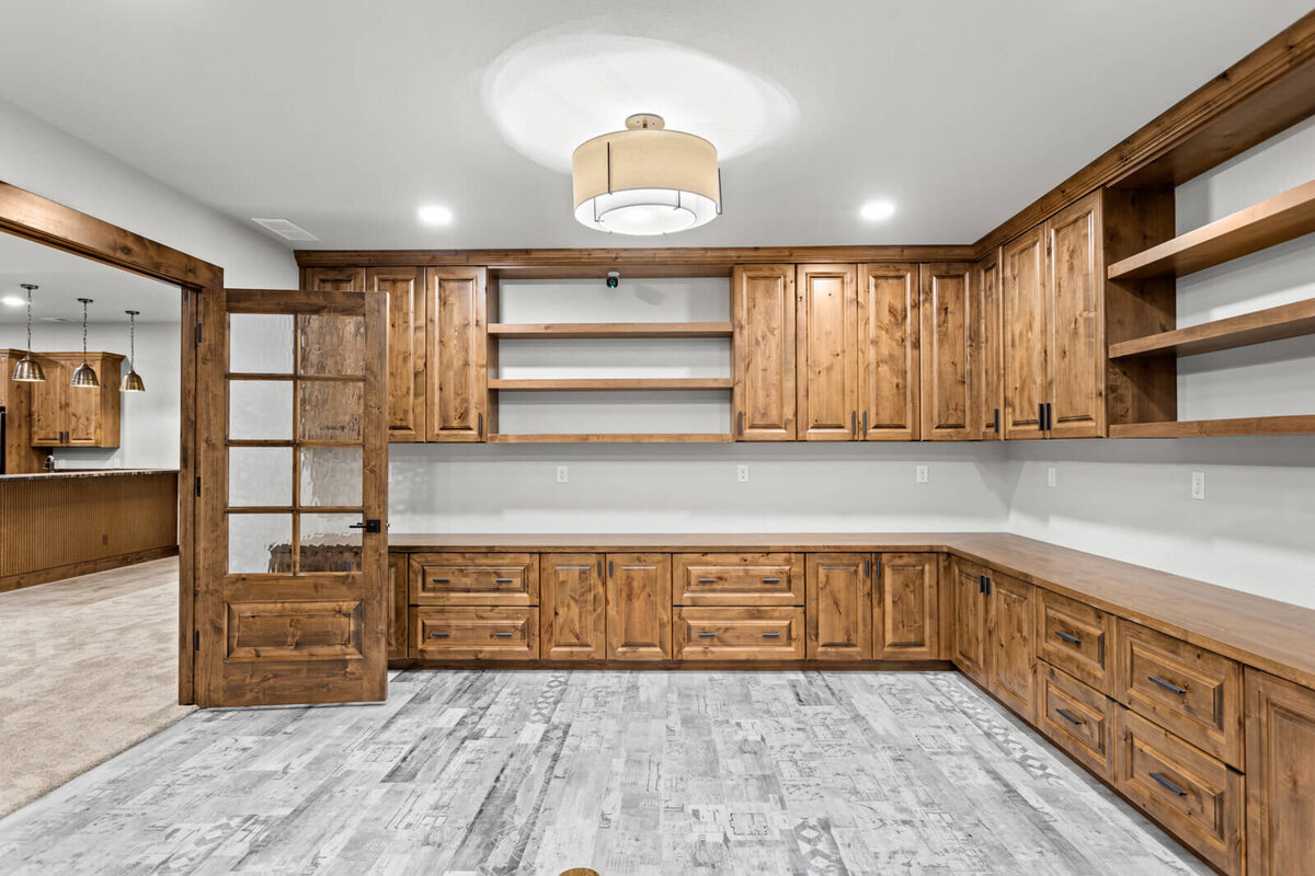 rustic-retreat-new-construction-interior-design-cheyenne-wy_39