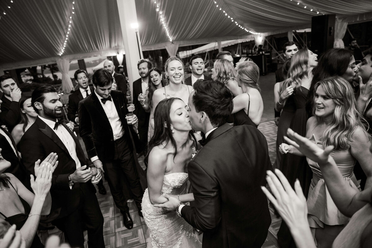 Monteverde_at_Oldstone_Wedding_060