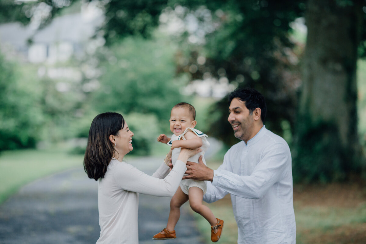 mum-and-dad-playing-with-boy-son