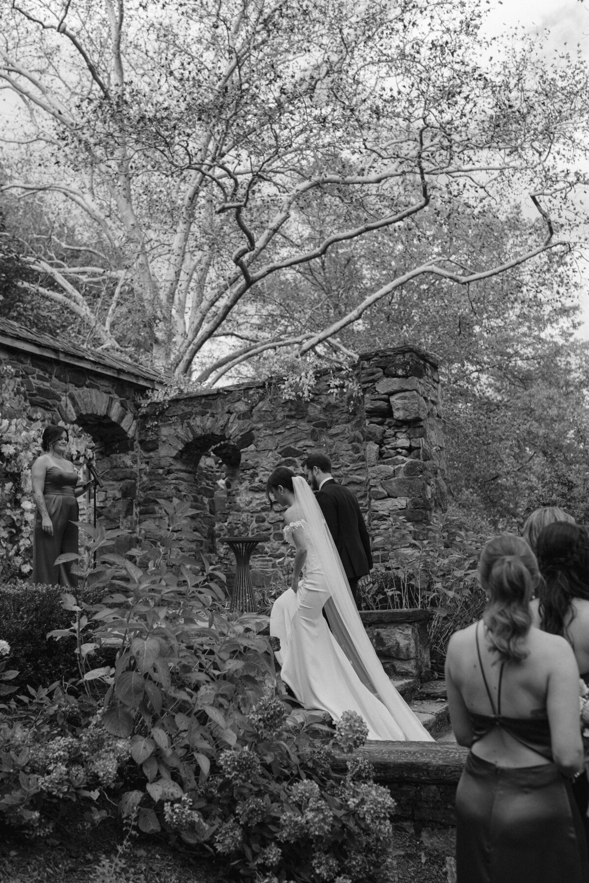 Grace & Ardor Co. East Coast Wedding Engagement Photography Pennsylvania New York City New Jersey Timeless Bold Art Direction Editorial Erin McGeever Parque Ridley Creek Glen Mills Philadelphia-48