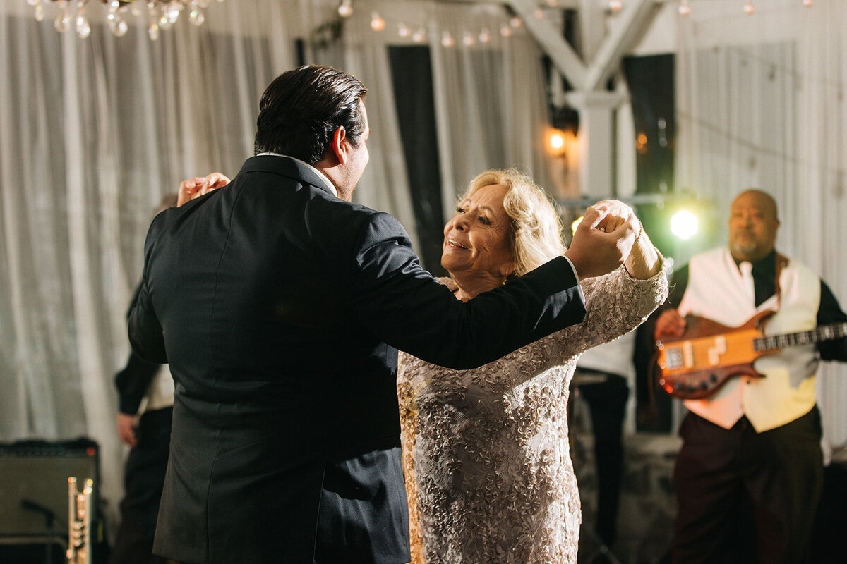 Nashville-Wedding-LGBTQ+-Cedarwood-Photographer088