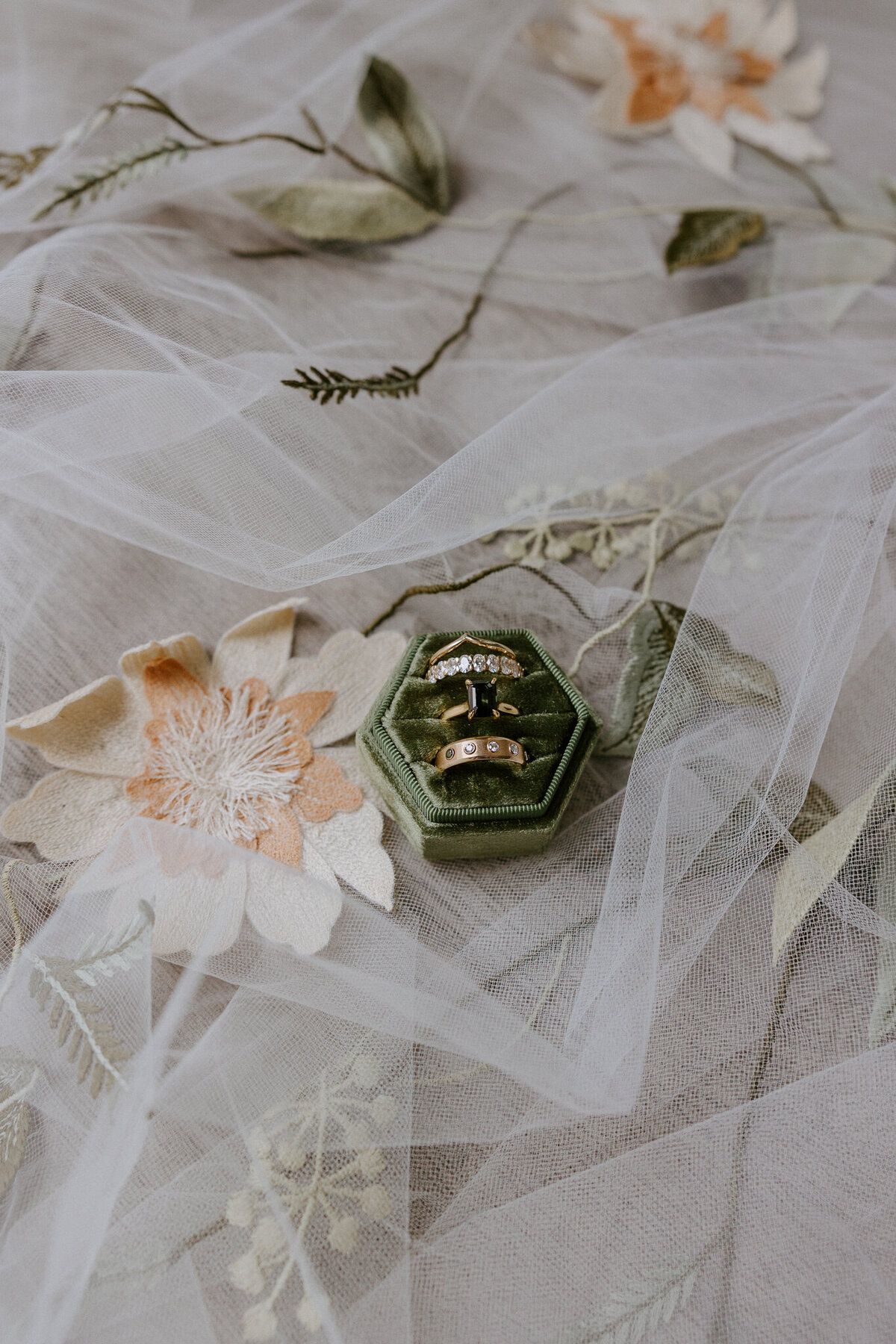 April&Kenneth Previews-6
