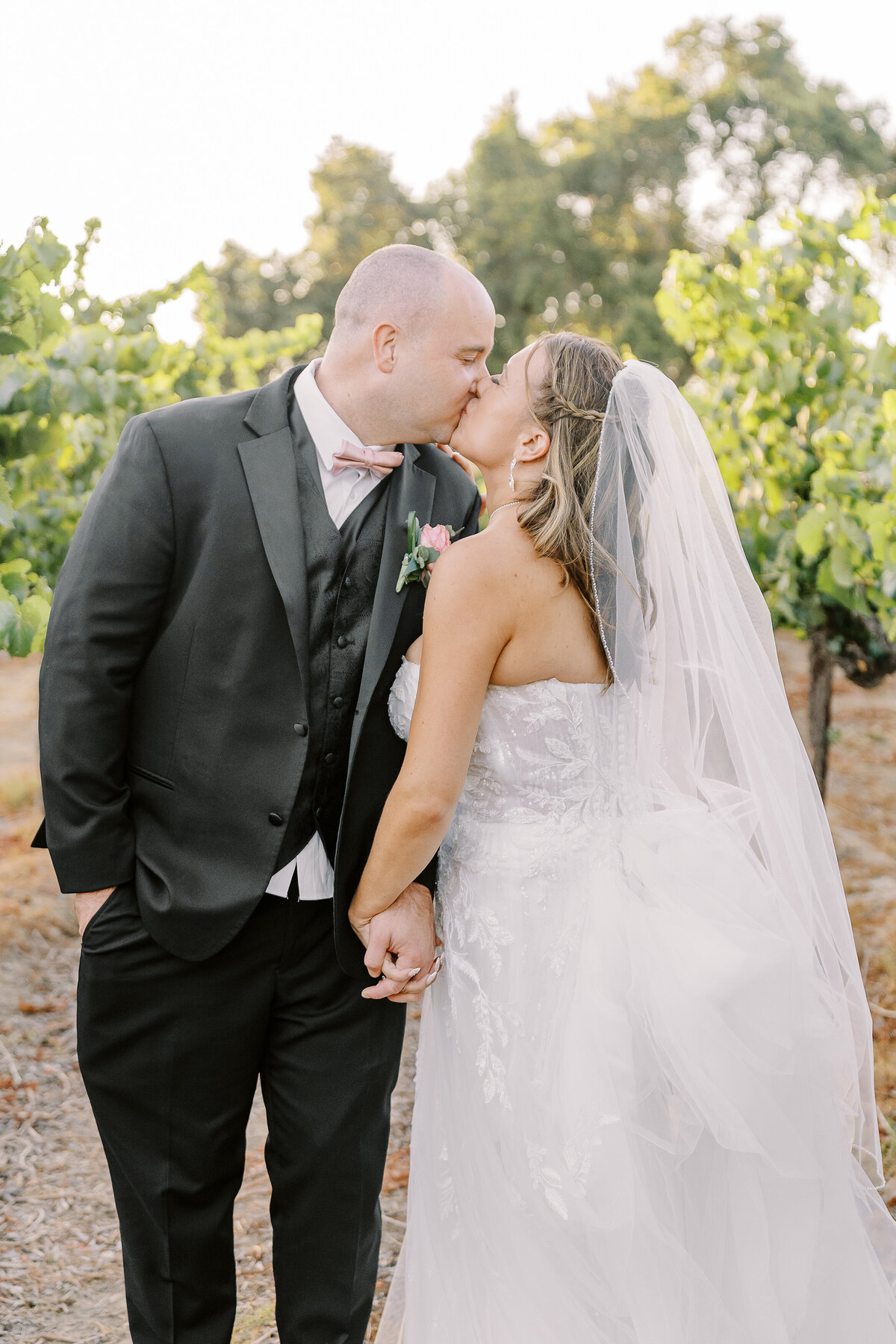 scribner-bend-vineyards-sacramento-wedding-056