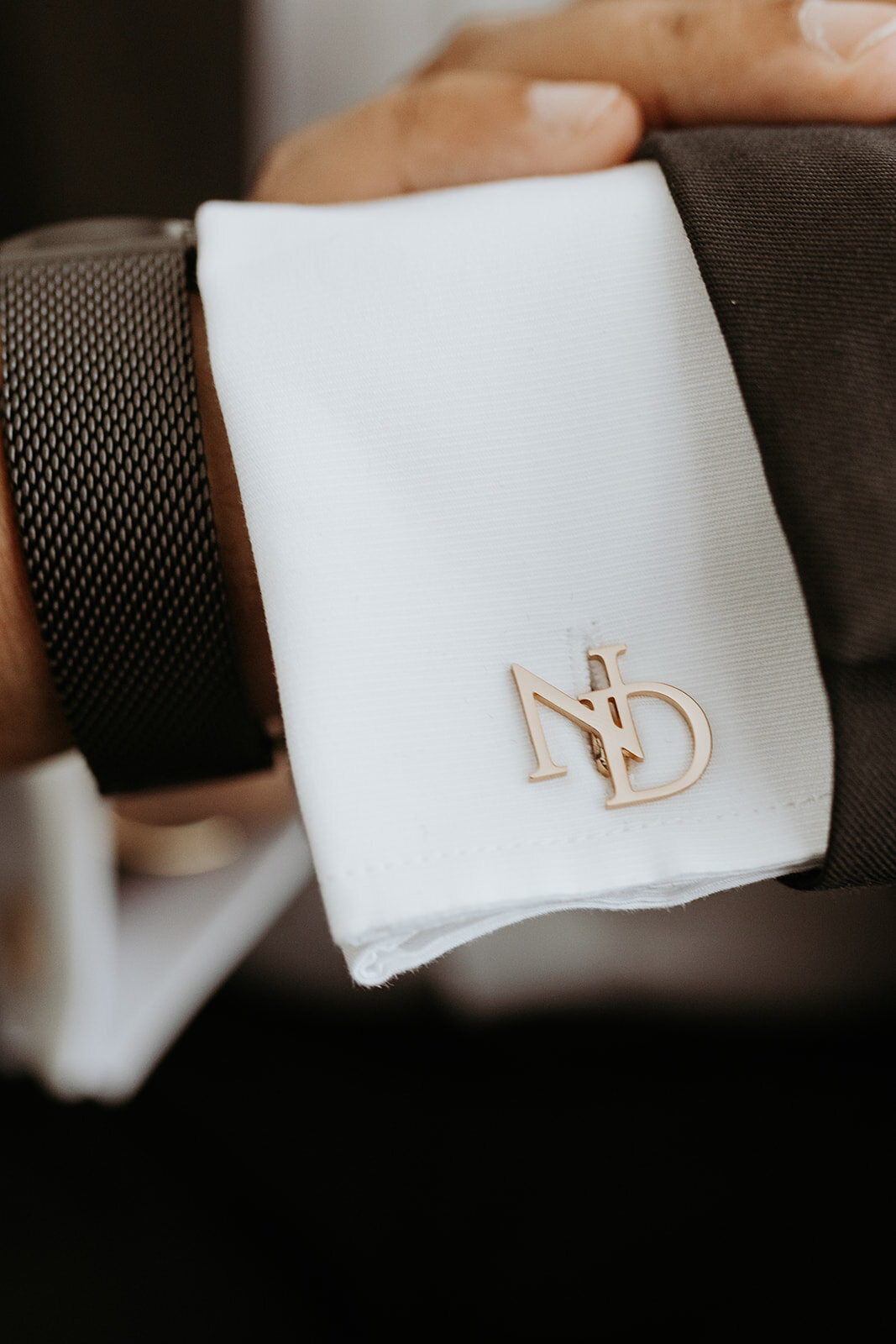 Sneak peek (2 of 195)