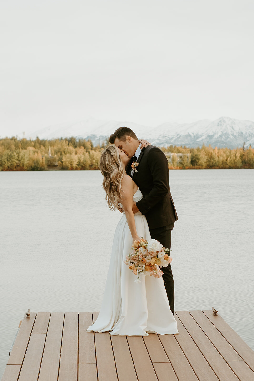 Matsu-Resort-Fall-Alaska-Wedding-147