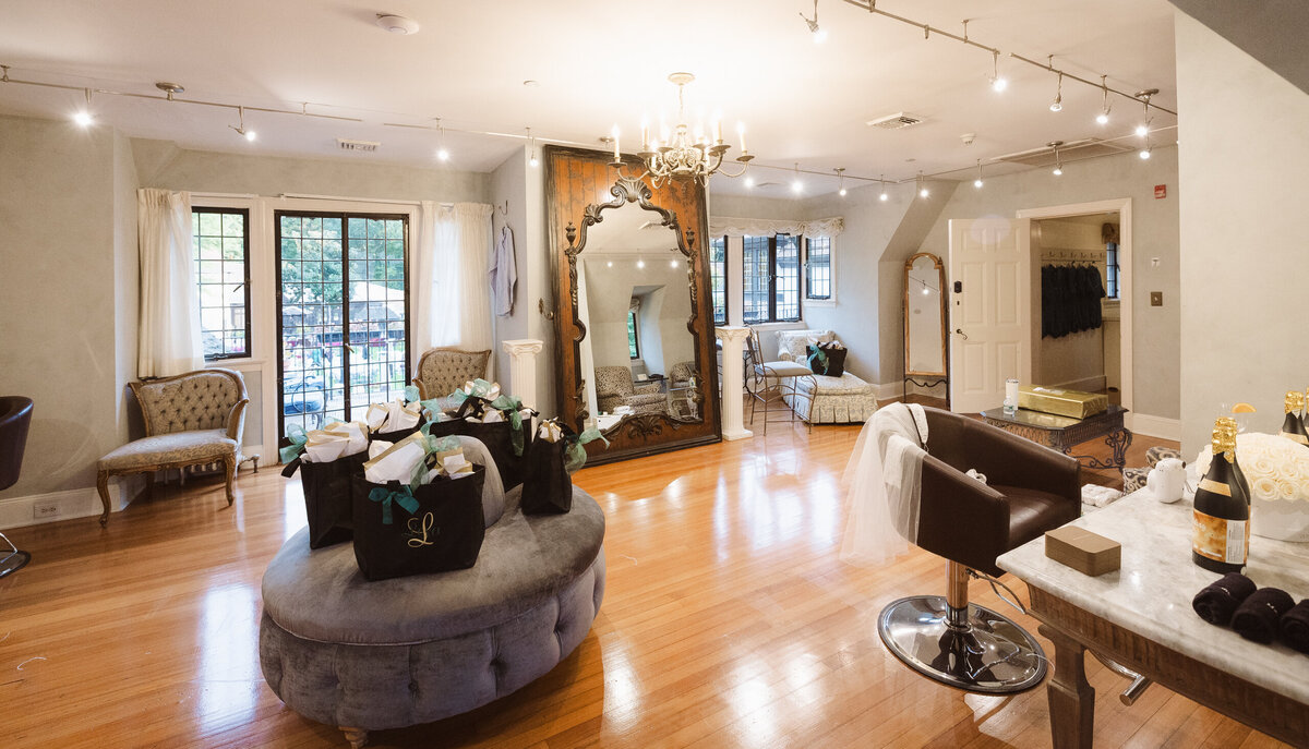 The pleasantdale chateau getting ready bridal suite