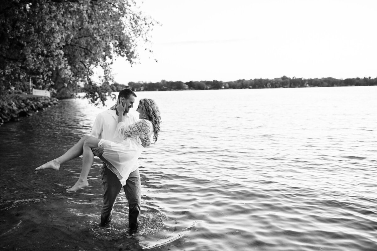 Oconomowoc_Engagement_Portraits6