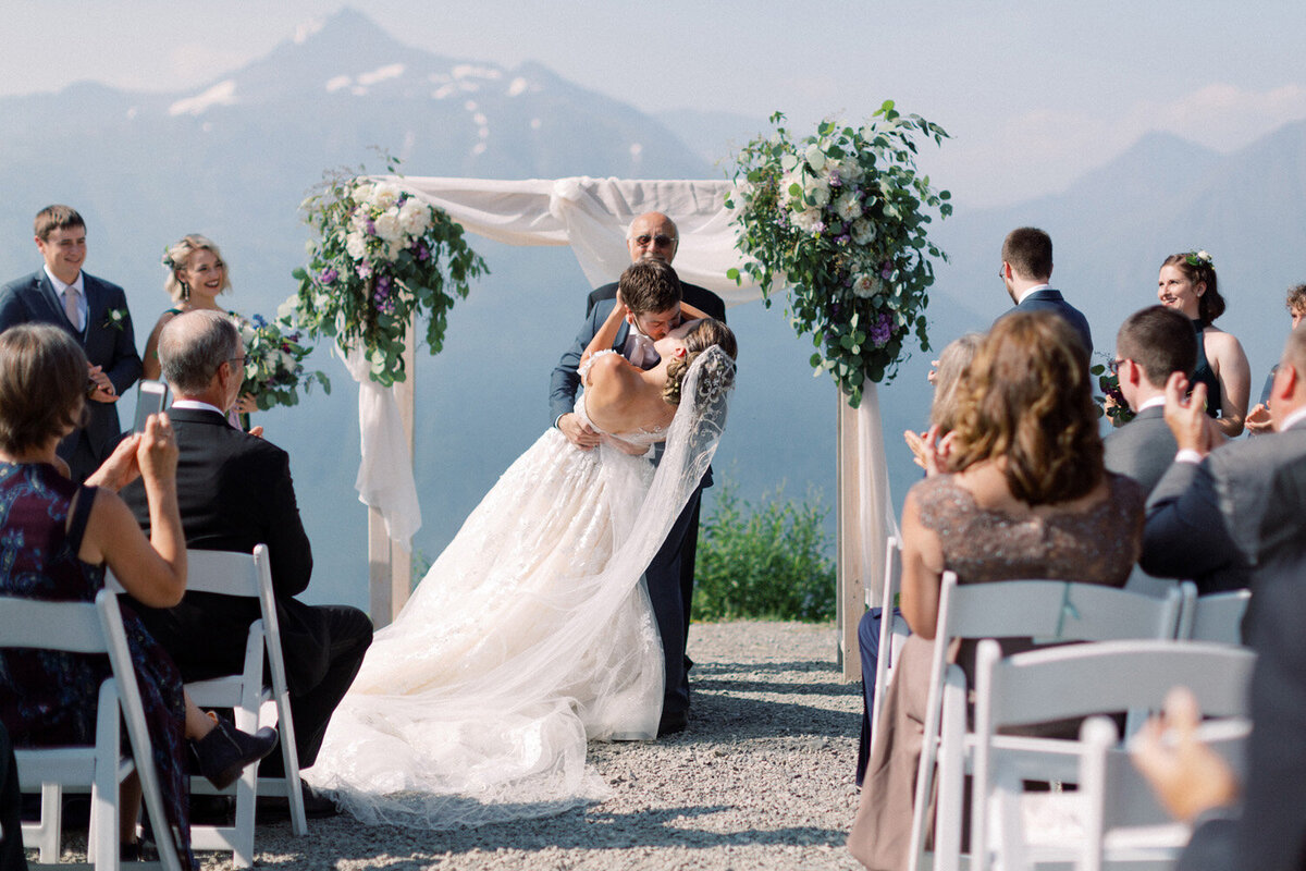 Alyeska-Wedding-Photographer-CorinneGraves-1032