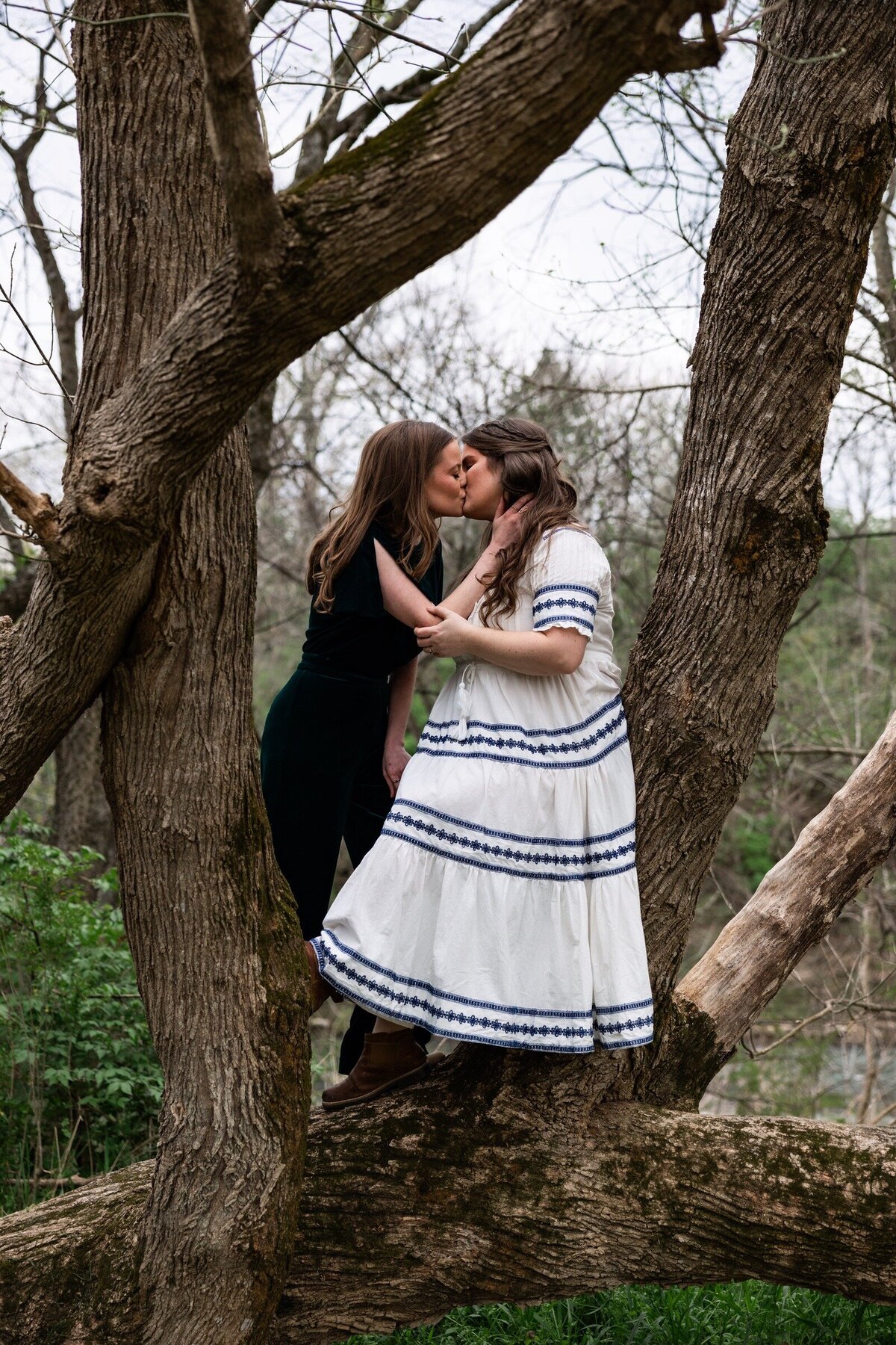 lgbtq-nashville-engagement-photographer-19