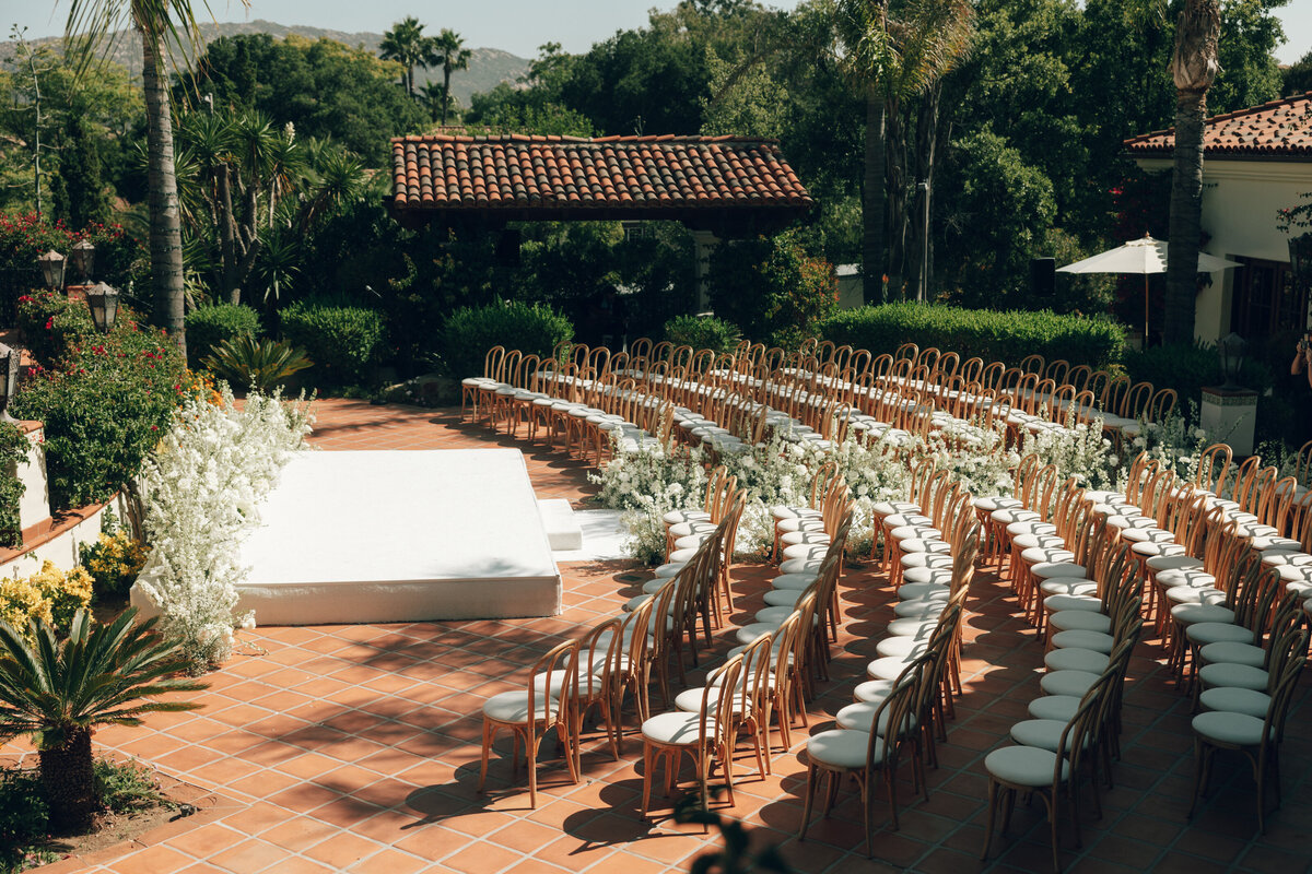 hummingbird-nest-ranch-california-elegant-luxury-wedding-40