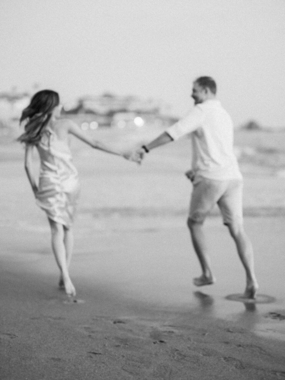 lagunabeachengagementphotos-azizstudios-1275