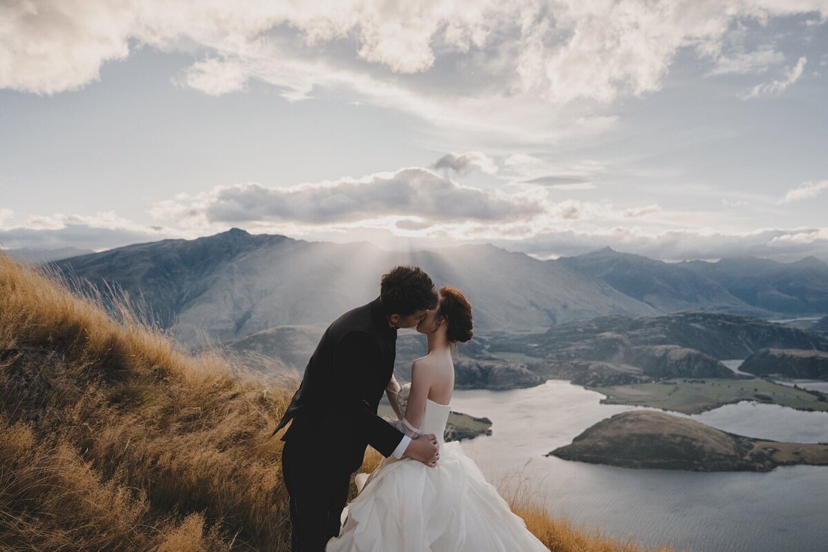 Wedding shoot, Coromandel Peak, Wanaka. Vera Wang Haute iconic wedding dresses.