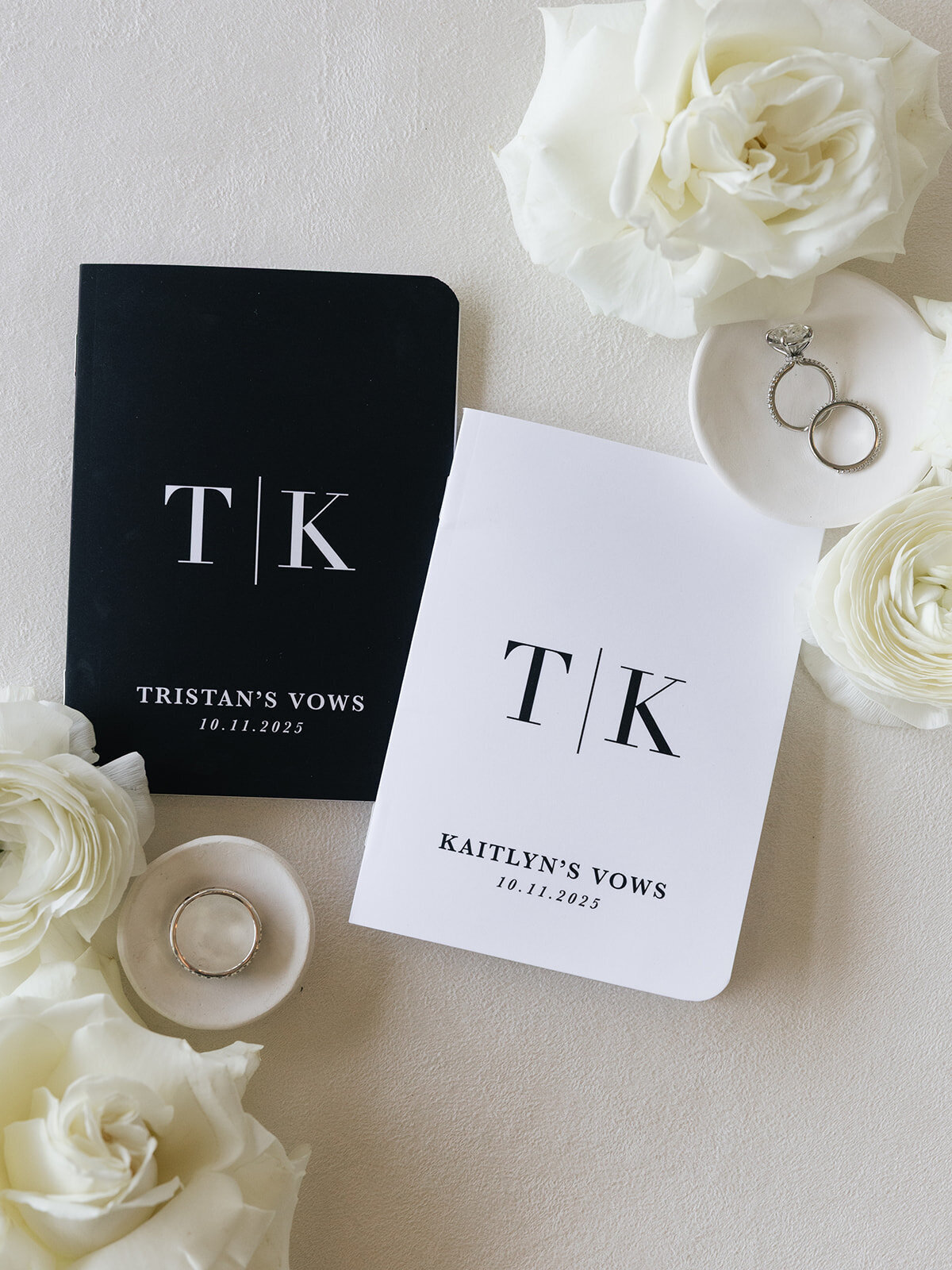 2025-10-11_DykesWeddingPreviews_MollyMurphyPhotography-3