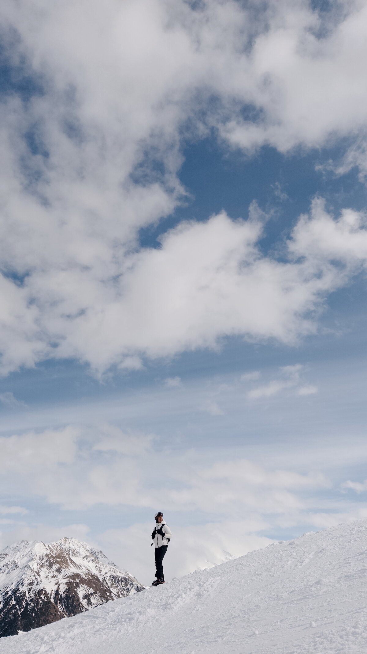 PHLOW_PHOTO_20250323_1658_0003 3