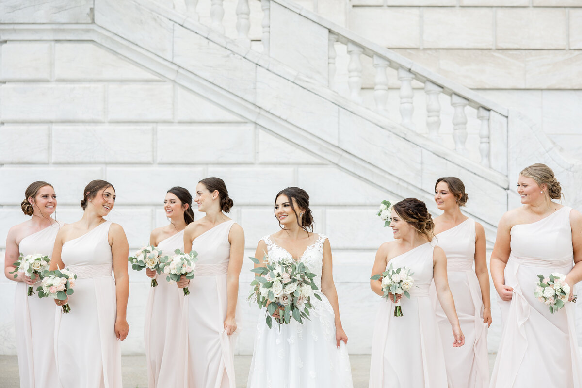 detroit-downtown-wedding-michigan-bride-groom-sweetest-heart-of-mary-church22
