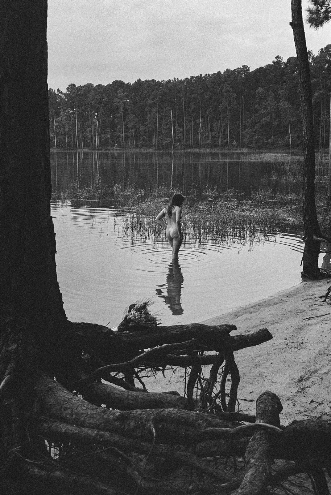 9.9.KHP.EmilyBoudoir.B&WFilm-9