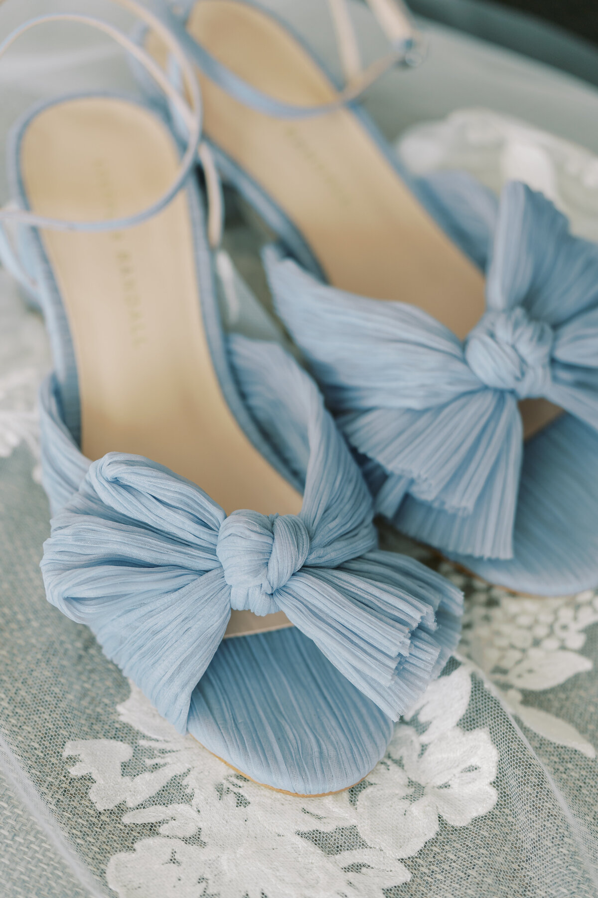 01details_megan+matt-4
